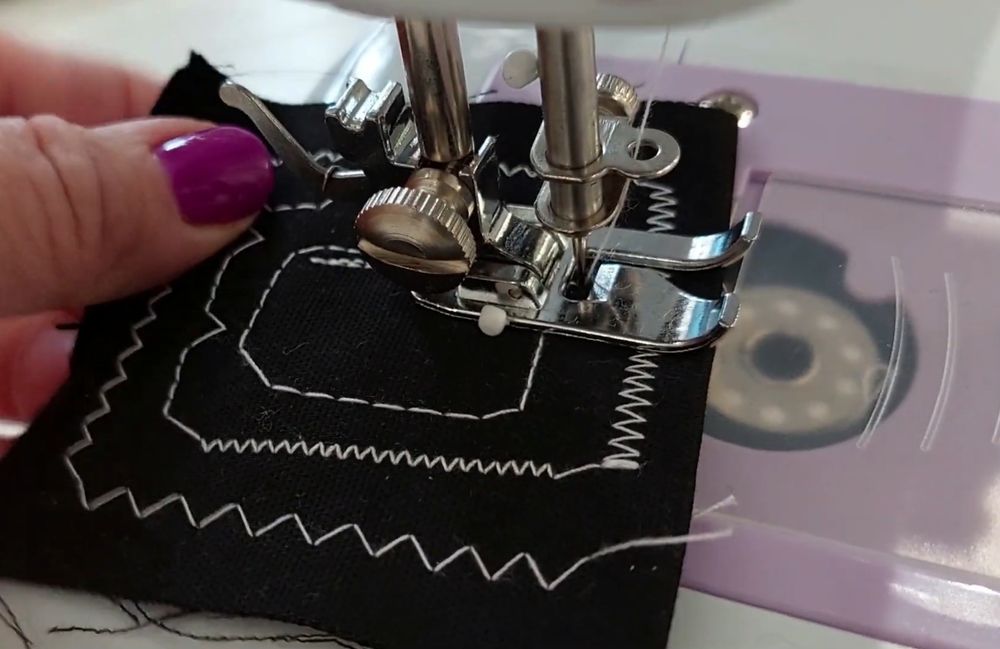 Швейная машинка  12 в 1/ машинка для шиття, професійна швейная машина