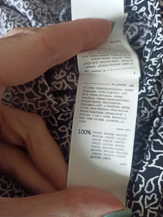 Nowe spodenki z wiskozy, z kieszeniami i paskiem