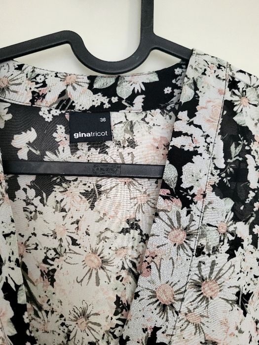 Piękna bluzka Gina Tricot 36 S / 38 M