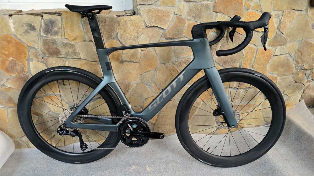 Карбоновий шосейний велосипед Scott Foil RC 20 shimano 105 Di2