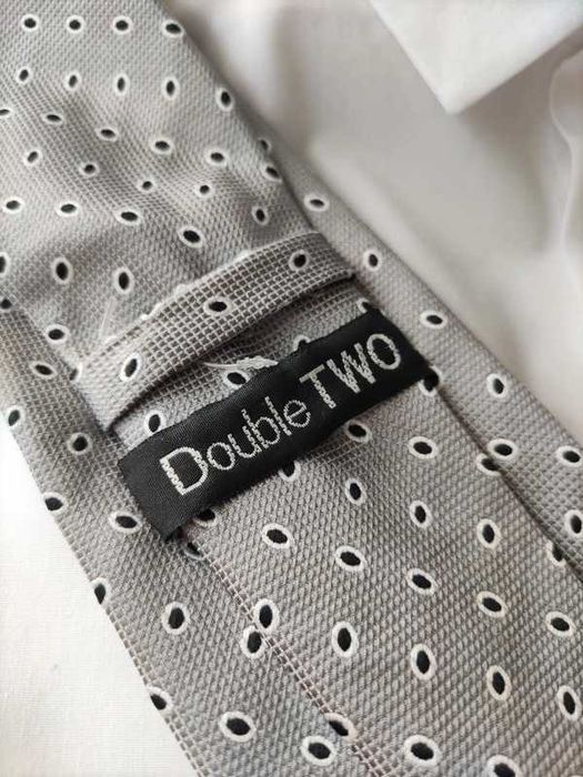 Krawat nowy bez metki