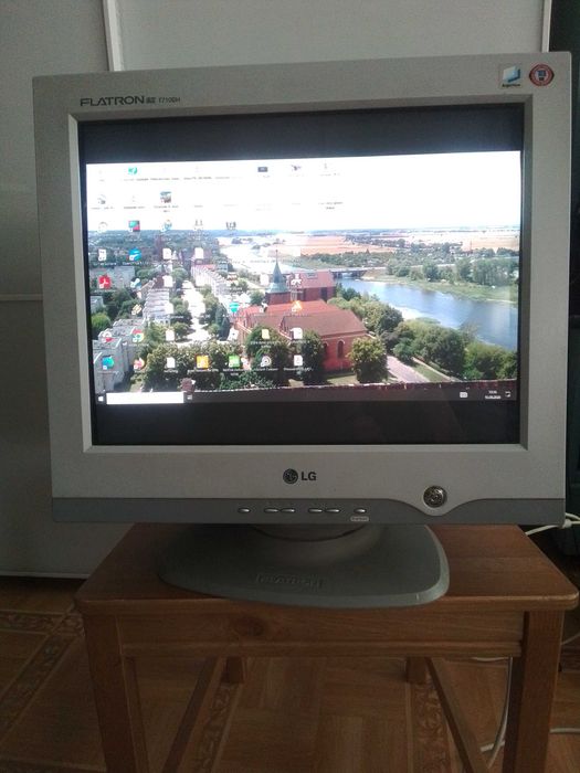 Monitor CRT  LG Flatron ez T710BH