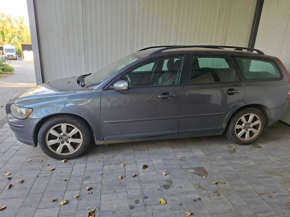 VOLVO V50, 2.0 diesel, 2004 rok