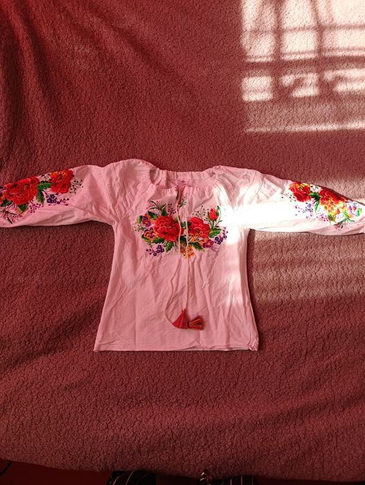 Продам вишиванку та спідницю