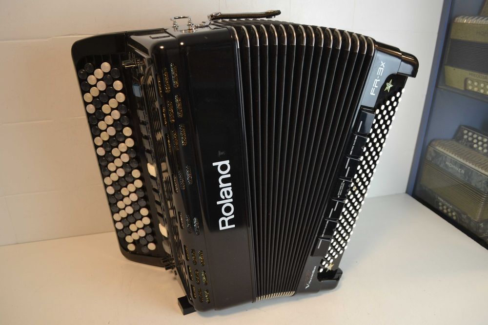 Acordeão Roland Fr3 SB. N 3