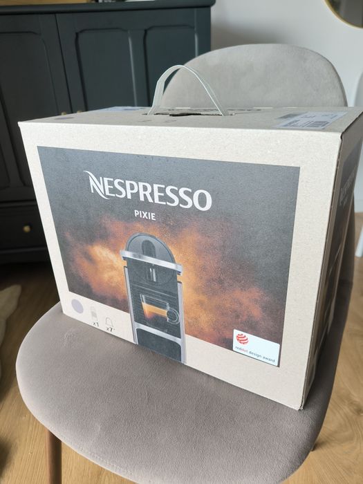 Nespresso Pixie Coffee Machine NOVA64750784629891122