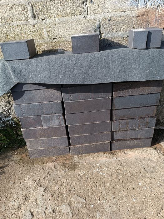 Cegła klinkierowa pełna czarna 25szt