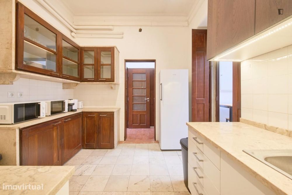 Quarto - localizado em Estrela Lisbon