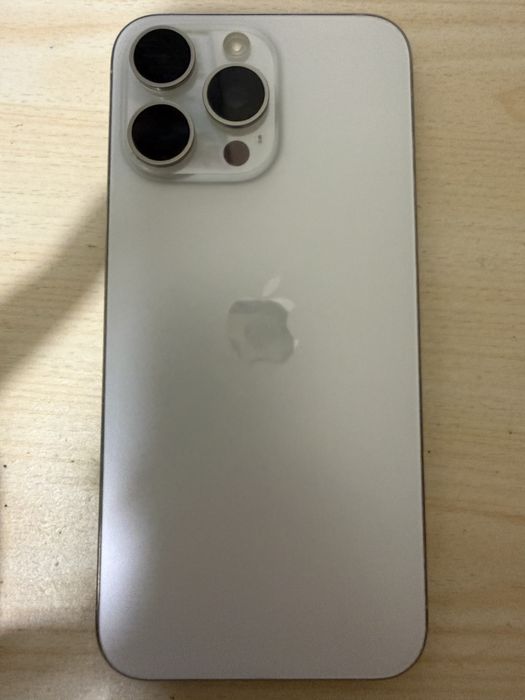 iPhone 15 Pro Max