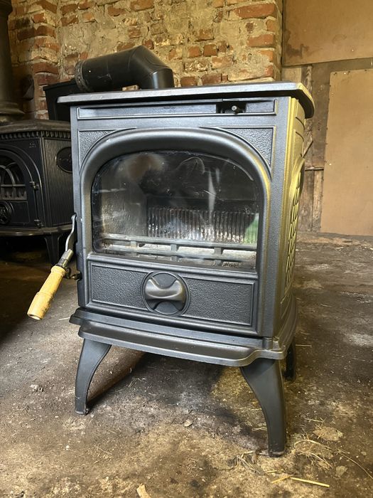 Kominek żeliwny Jotul 8