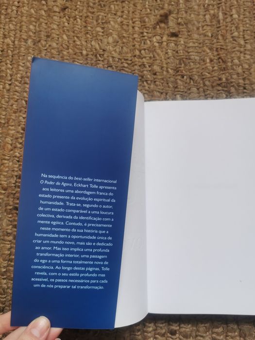 Livro "Um Novo Mundo"