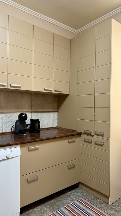 Продається двох поверхова квартира