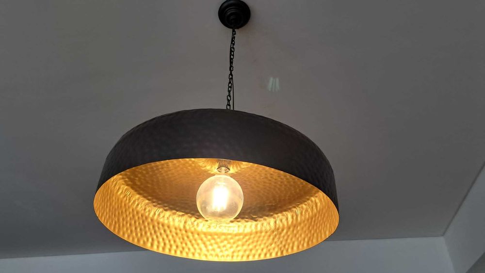 Candeeiros suspensos