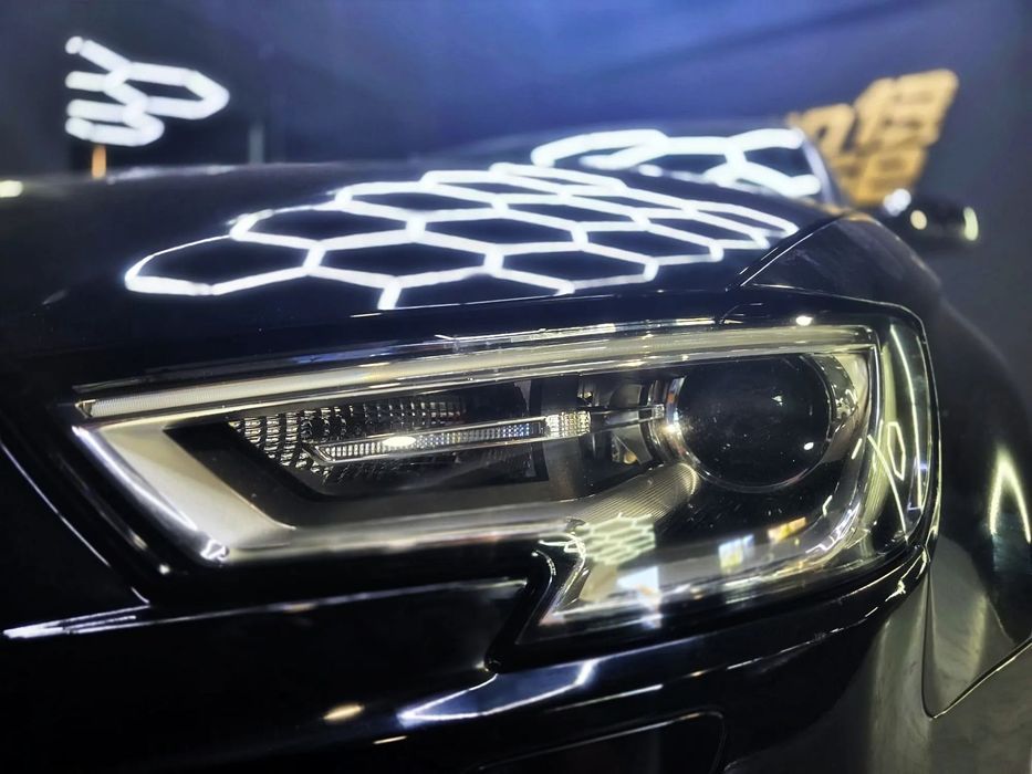 Audi A3521703364976322567