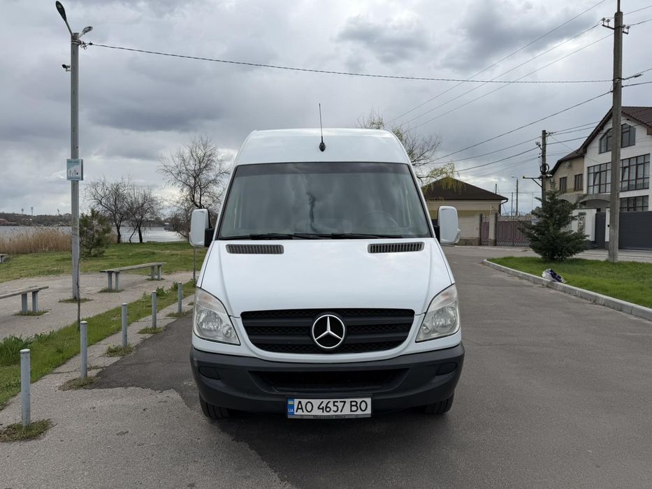 Мерседес Спринтер  2011 года