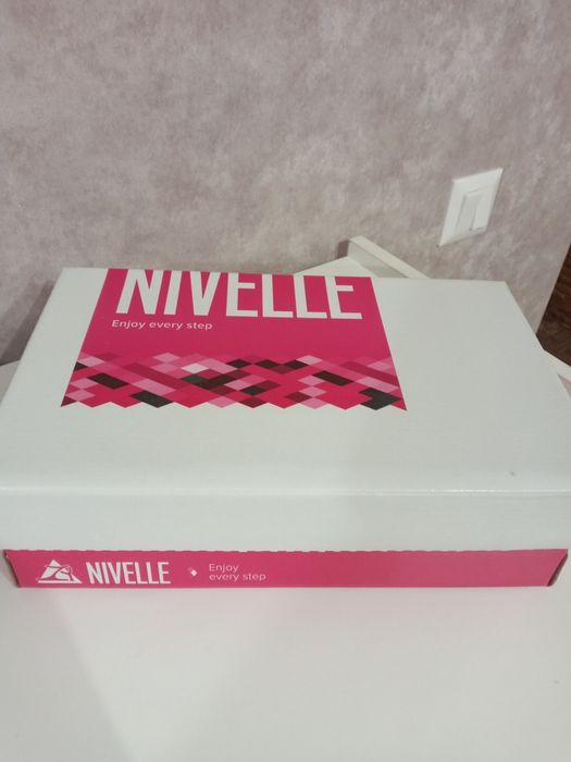 Натуральні замшеві туфлі Nivelle