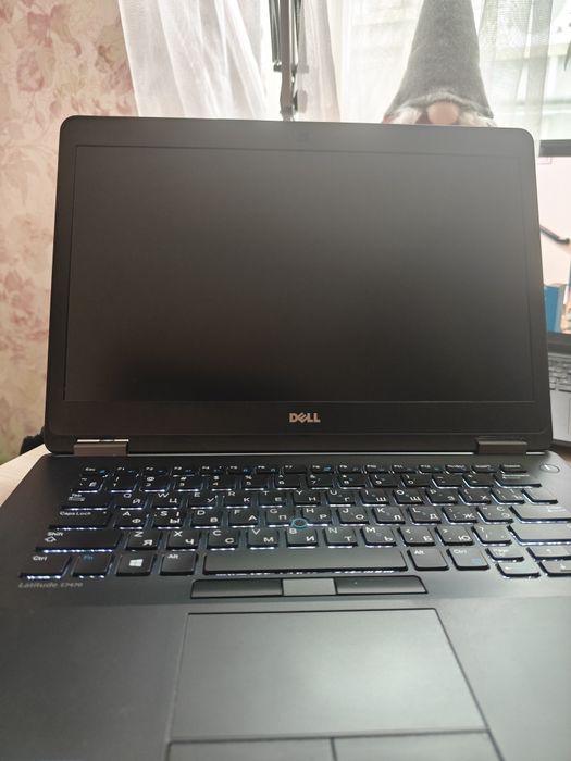 Ноутбук Dell в хорошем состоянии