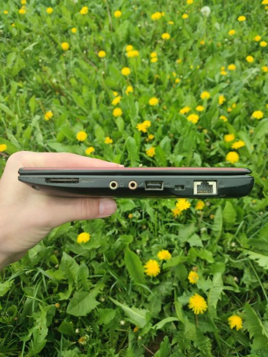 Продам нетбук, Acer aspire one D255E