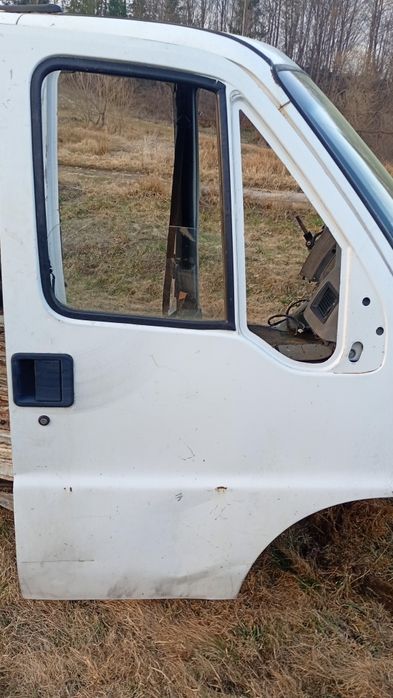 Двері Фіат дугато Пежо боксер Сітроен джампери. Можу відбити вікна руч