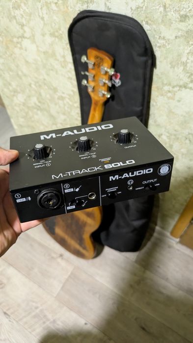 Електрогітара ручної роботи