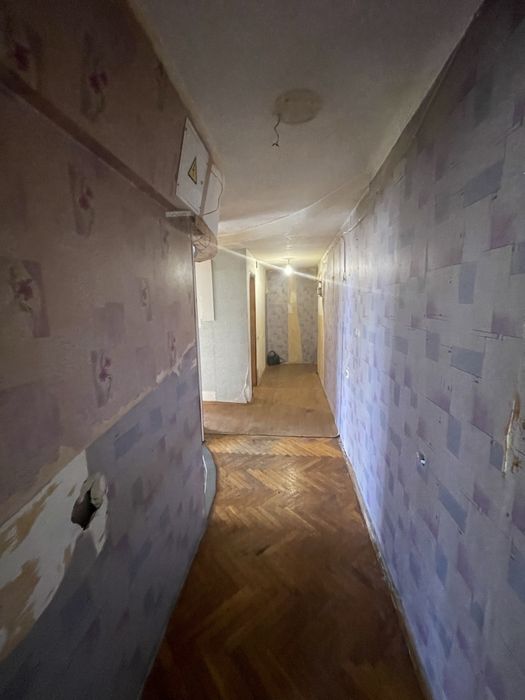 Продаж 2 кімнатної квартири на Збаразькій, біля центру