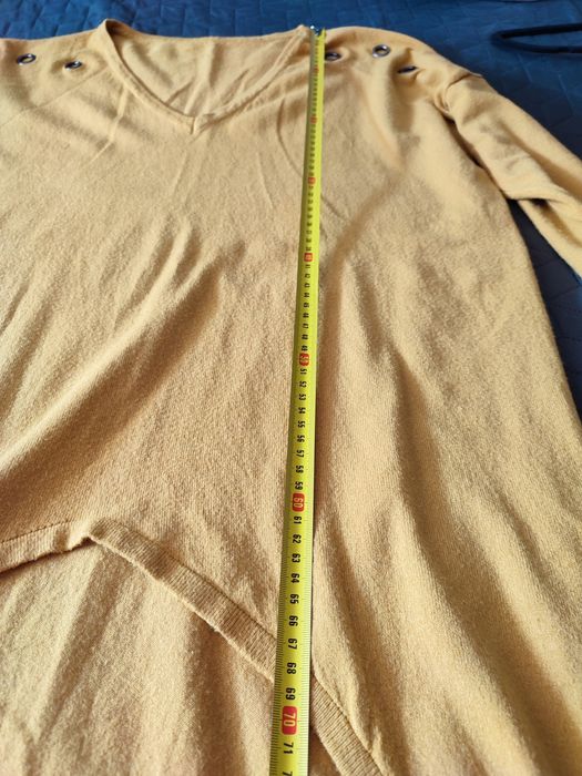 Sweter ciekawy przedłużany