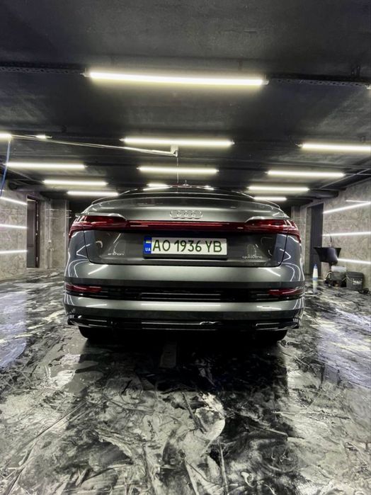 Audi e-tron 2020 VIN WA13AAGE4MB020984 фото оголошення 4 з 22