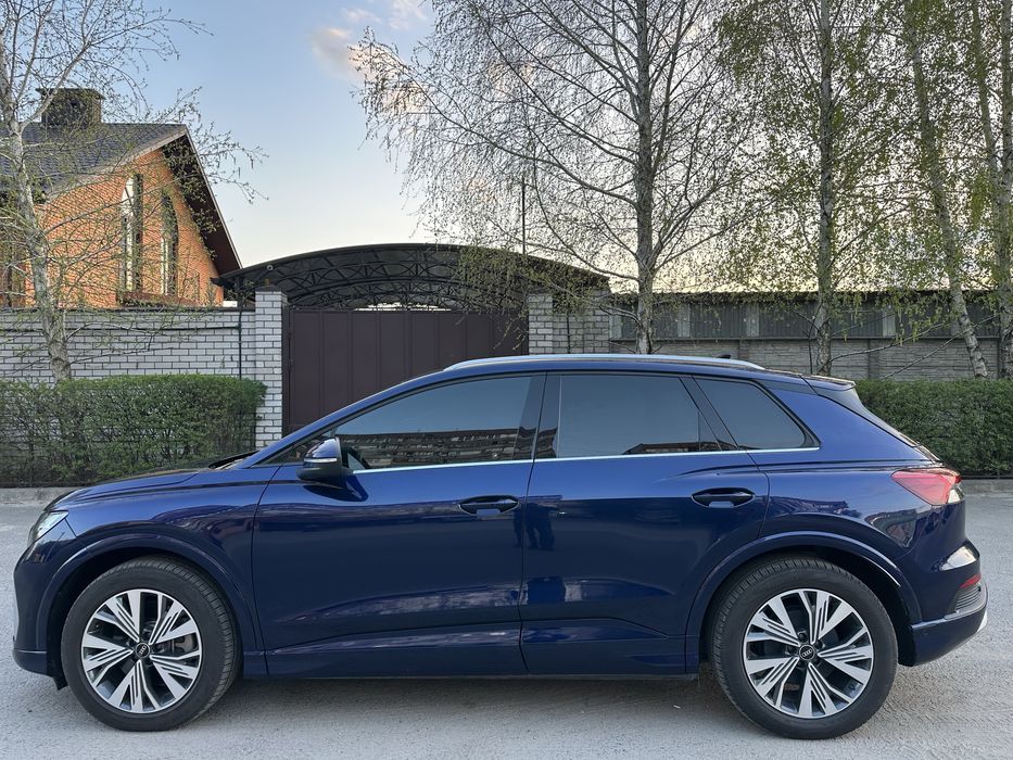 Audi Q-4 etron S-Lain