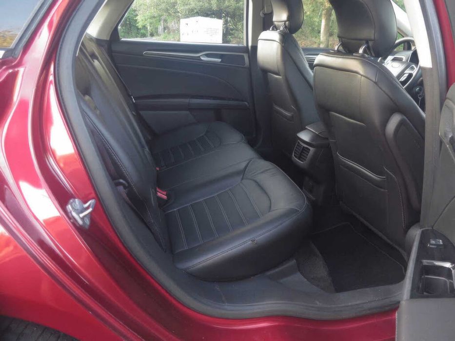 Ford Fusion SE      2013