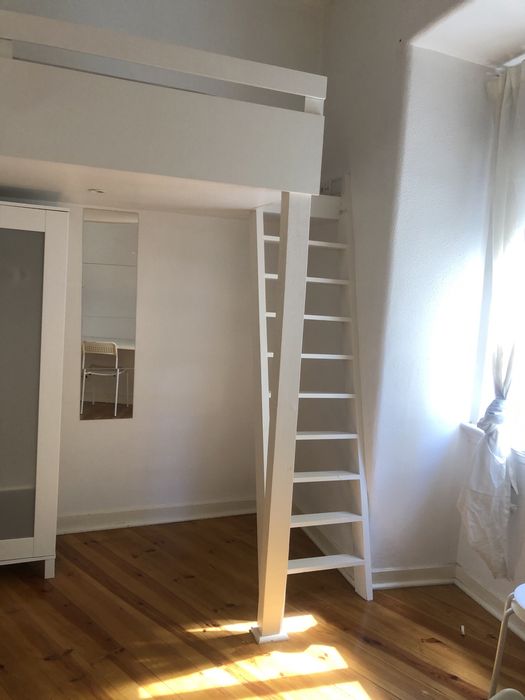 Ligue! T0 Quarto cama grande centro lisboa, metro arroios , alameda