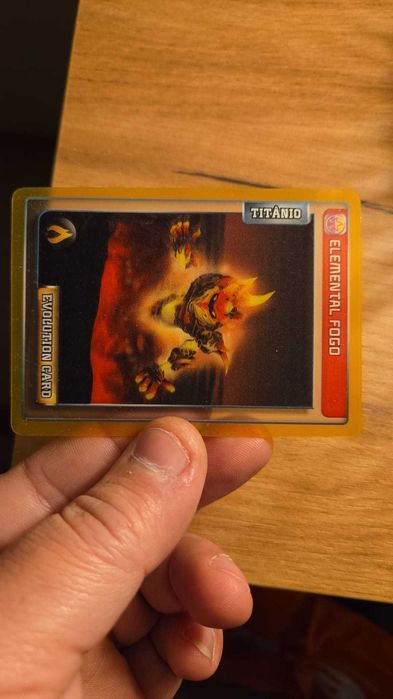 Coleção de cartas Invizimals – 3 cadernetas incompletas