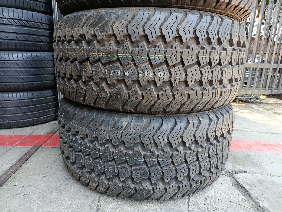 Opony 325/60R15 31x10.50R15 Kumho Road Venture Nowe Komplet