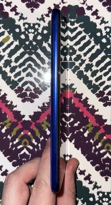 Xiaomi Redmi 7 — повністю робочий, в хорошому стані.