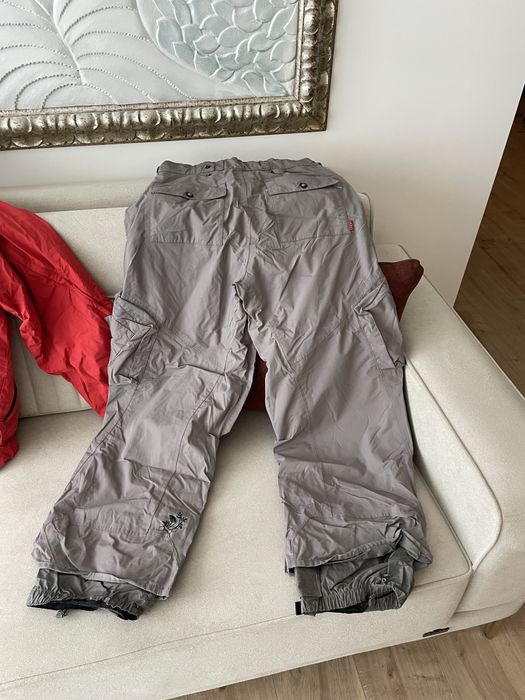 Snowboard - equipamento casaco e calças