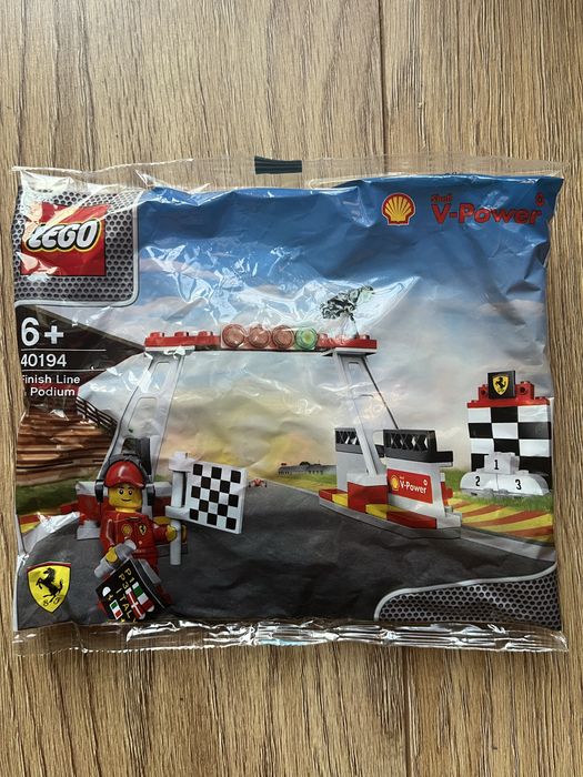 LEGO 40194 Promocyjne - Finish Line & Podium