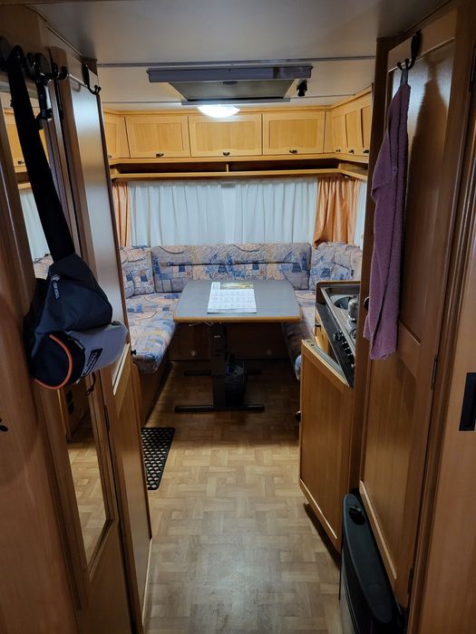 Будинок на колесах eriba hymer