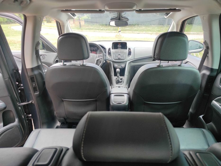 Opel Zafira Tourer 2012