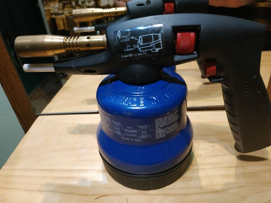 Lampa lutowniczna na naboje gazowe FFLA3PM / gratis dwa naboje