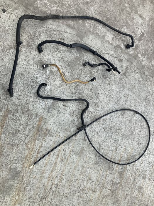 Peugeot 308 - przewód rurka paliwa paliwowa