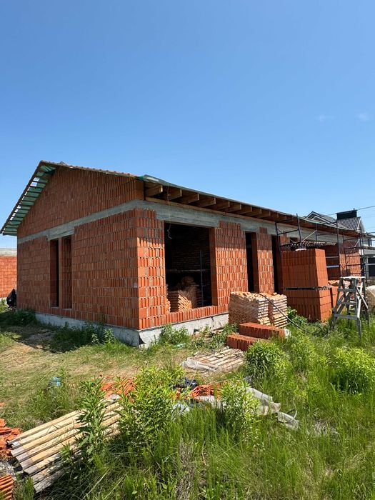 Будівництво приватних будинків Котеджів, Таунхаусів, Дуплексів.