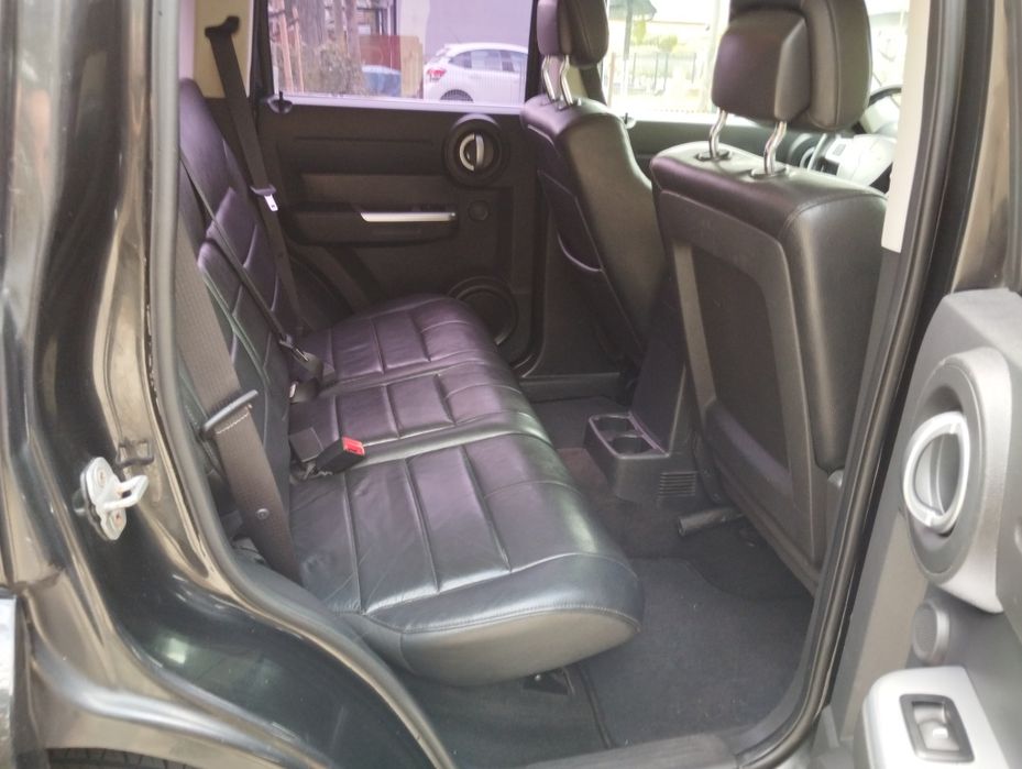 Sprzedam Dodge nitro  2011r