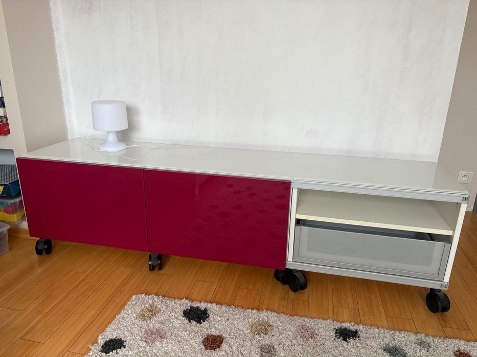 Sprzedam komodę Ikea RTV