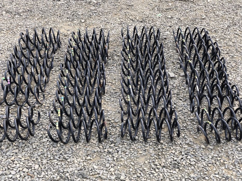 Пружини передние Пассат Б6 передні пружини Passat B6 пружини Пассат Б6