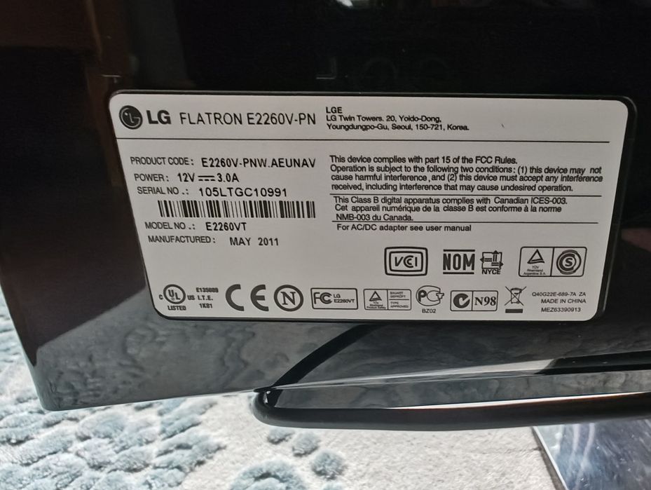 Lg Flatron E2260S-PN.