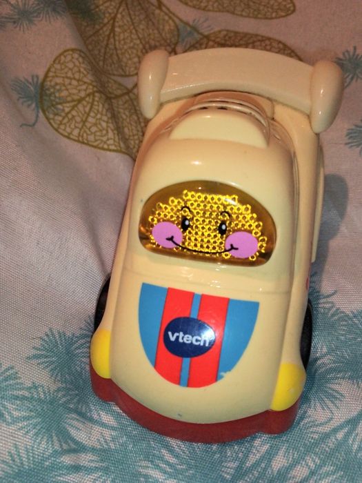 Машинка Vtech, світеться, грає музика