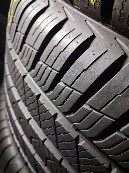 Шины б/у 255/40 R19 Vredestein Quatrac Pro