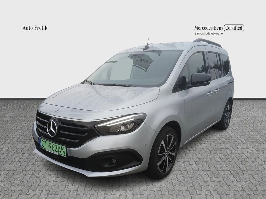 Mercedes-Benz EQT automat-LED-navi-grzane siedzenia-pakiet night-kamera cofania-HAK