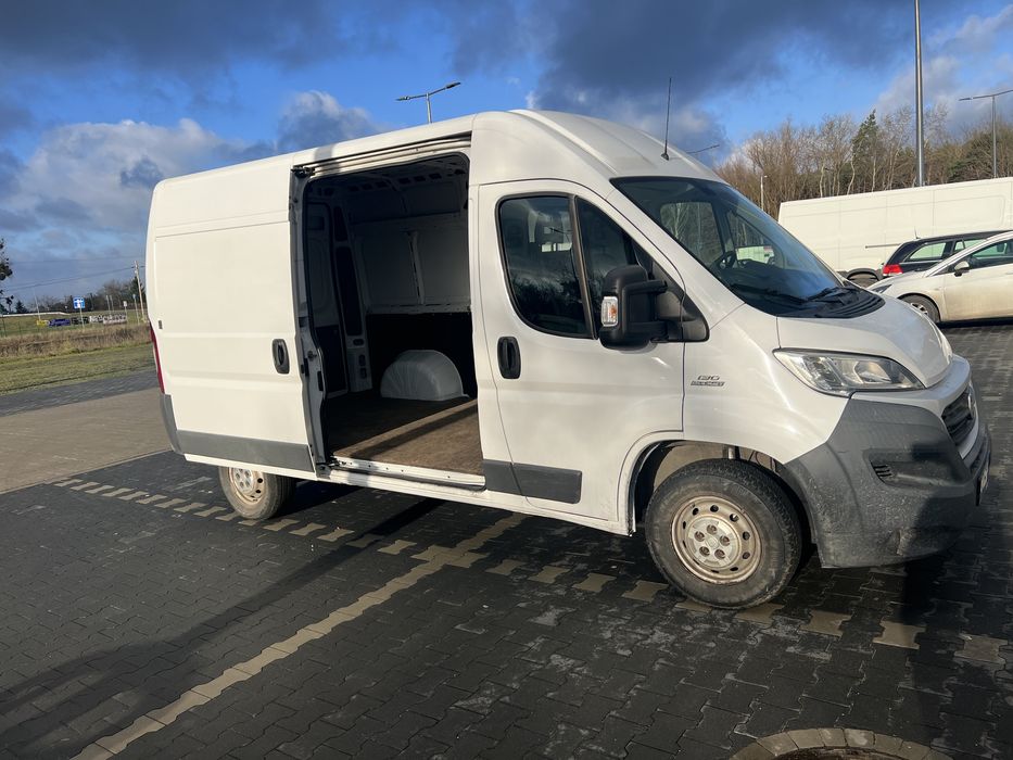 Transport busem usługi transportowe przewóz mebli AGD przeprowadzki