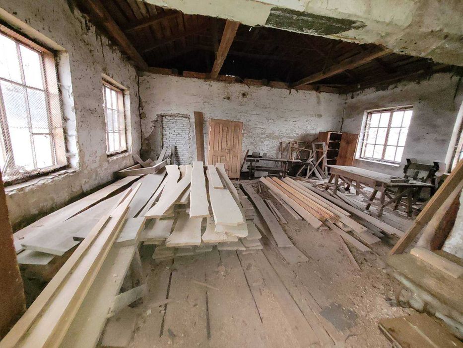 Комплекс нежитлових приміщень, с. Кунин