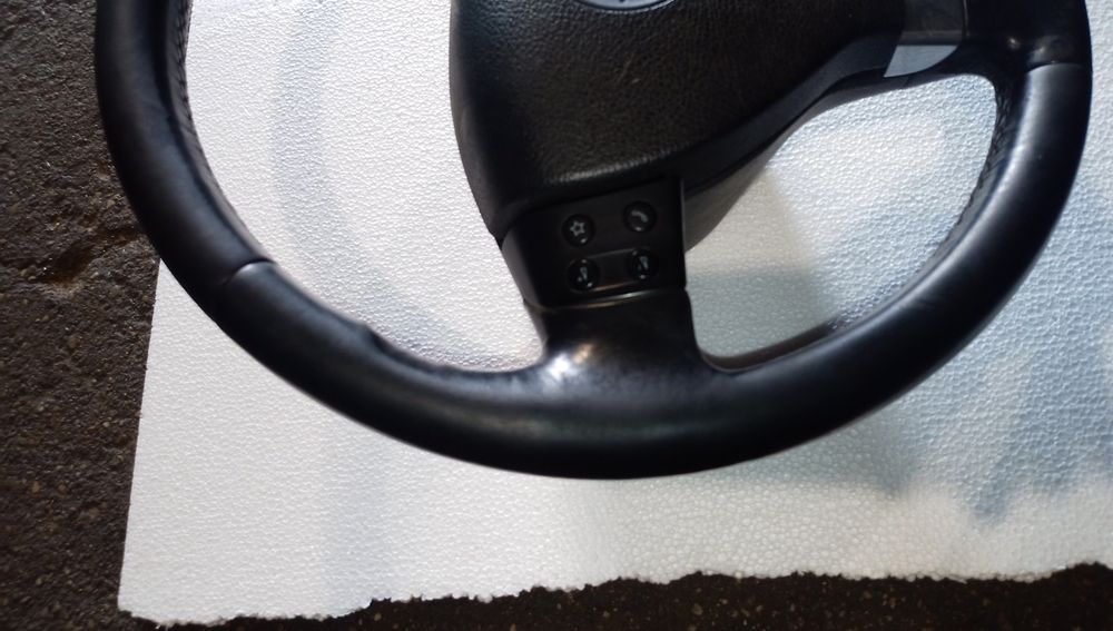 Kierownica z multi funkcją Touran skóra